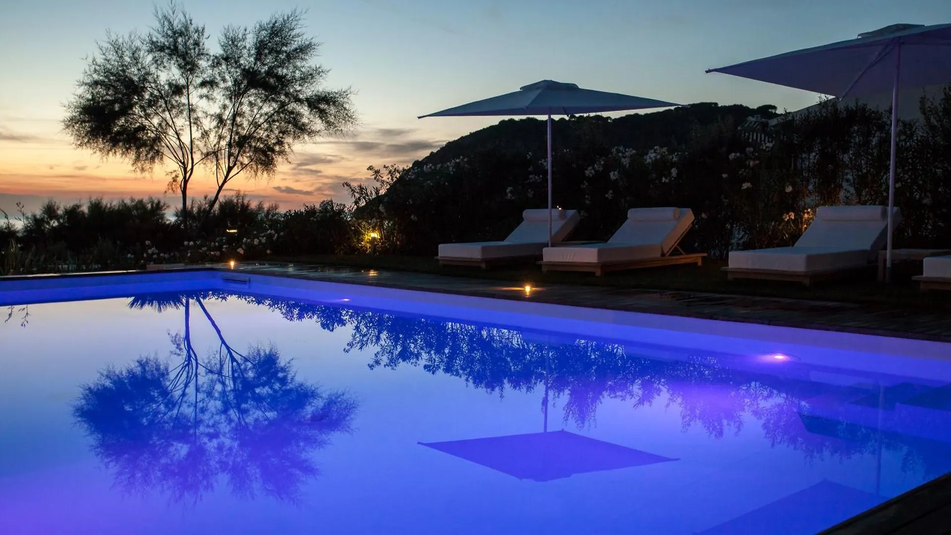 Baia Bianca Suites Portoferraio Resort