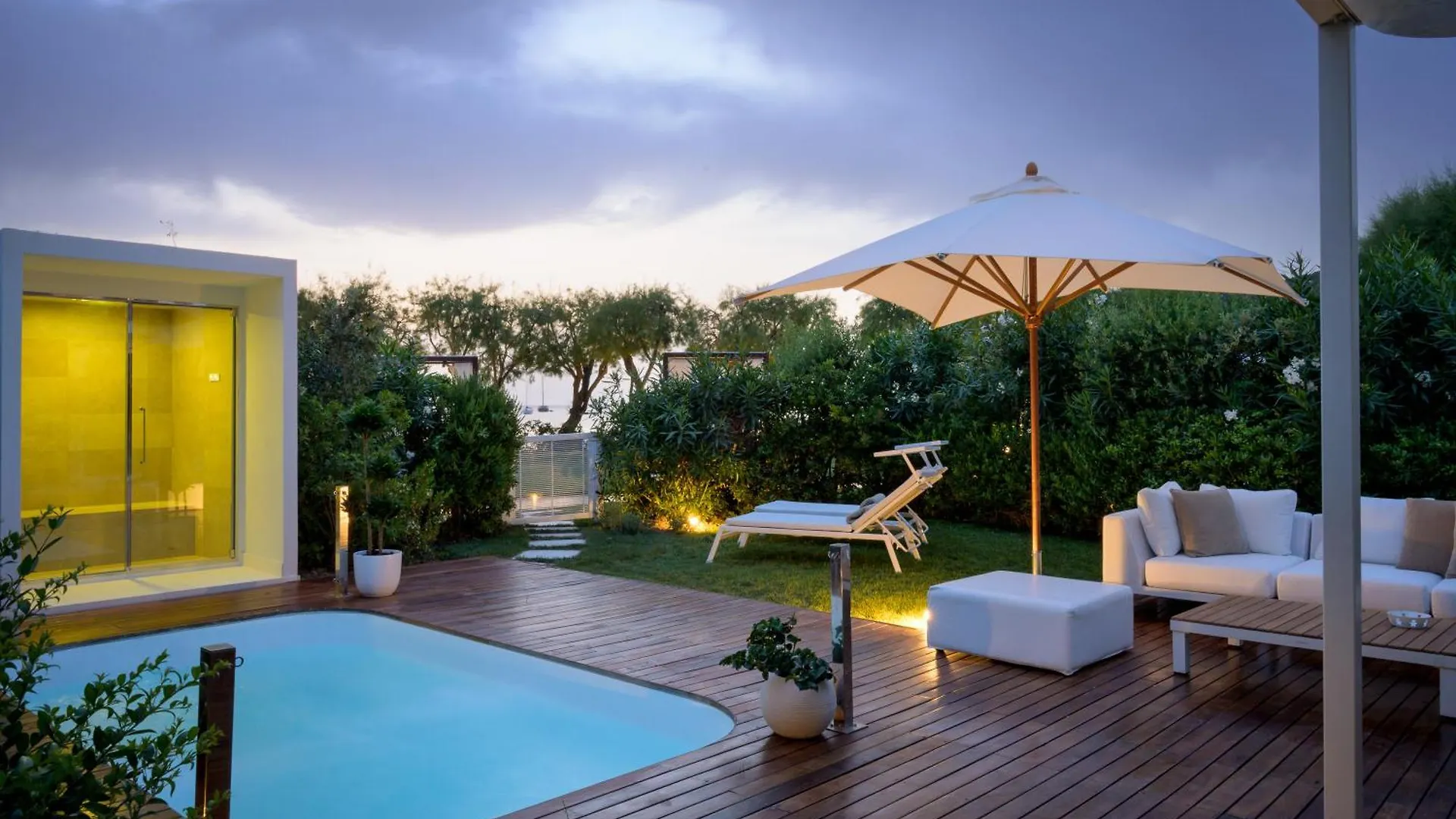 Baia Bianca Suites Portoferraio 3*,